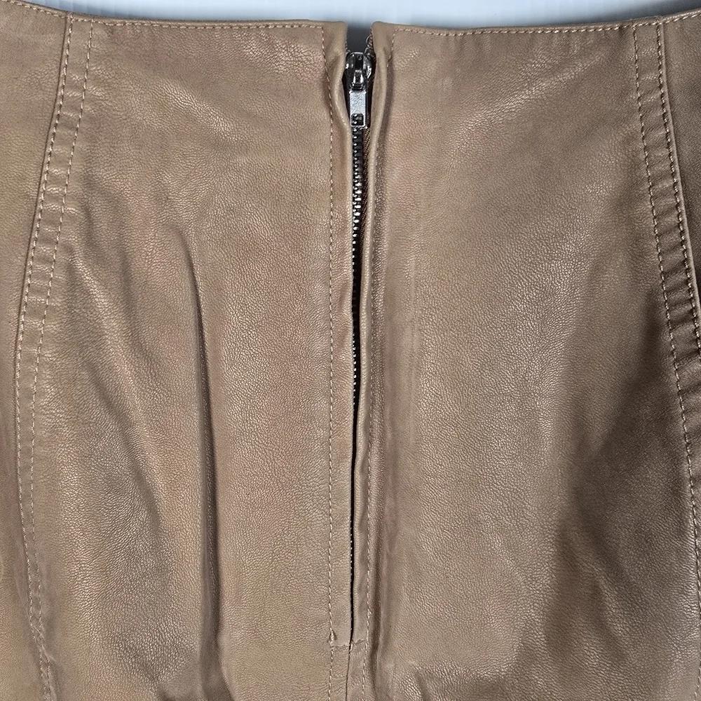 NWOT Free People Womwn's Modern Femme Vegan Suede Mini Skirt Size 4 Edgy Boho